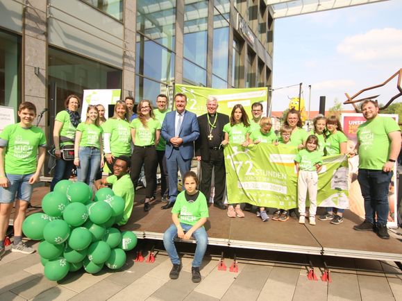 Auftaktveranstaltung in Hanau mit der Gruppe Stadtpfarrei Friends